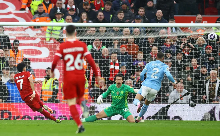 Liverpool chia điểm Man City, Arsenal ngư ông đắc lợi - Ảnh 10. Liverpool chia điểm Man City, Arsenal ngư ông đắc lợi - Ảnh 10.