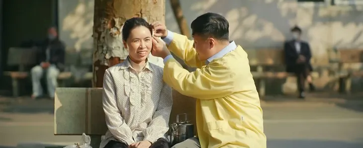 Mình yêu nhau, bình yên thôi - Tập 6: Chồng khen vợ cằn nhằn như rapper - Ảnh 3. Mình yêu nhau, bình yên thôi - Tập 6: Chồng khen vợ cằn nhằn như rapper - Ảnh 3.