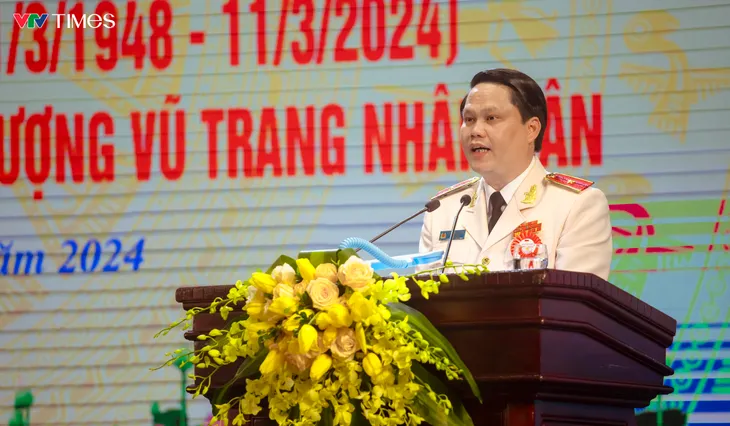 Công an Nghệ An đón nhận danh hiệu anh hùng lực lượng vũ trang nhân dân - Ảnh 3. Công an Nghệ An đón nhận danh hiệu anh hùng lực lượng vũ trang nhân dân - Ảnh 3.