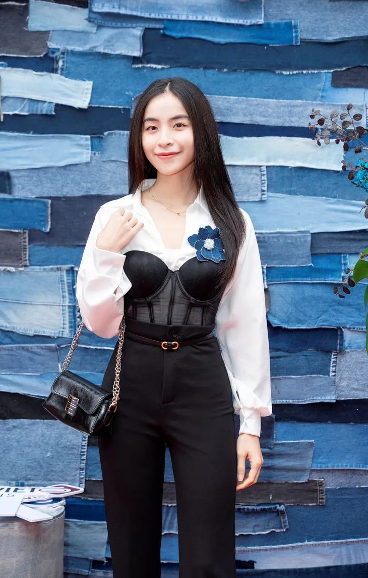 Đình Tú hội ngộ Trần Vân, đọ vẻ điển trai cùng bố Gấu Hoàng Hải - Ảnh 4. Đình Tú hội ngộ Trần Vân, đọ vẻ điển trai cùng bố Gấu Hoàng Hải - Ảnh 4.