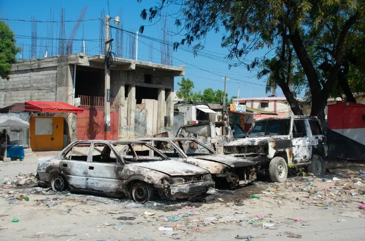 Thủ tướng Haiti Ariel Henry từ chức để khôi phục ổn định quốc gia - Ảnh 2. Thủ tướng Haiti Ariel Henry từ chức để khôi phục ổn định quốc gia - Ảnh 2.