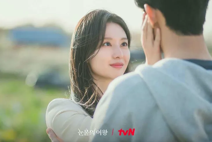 Queen of Tears diễn biến khó lường, rating tăng vọt - Ảnh 2. Queen of Tears diễn biến khó lường, rating tăng vọt - Ảnh 2.