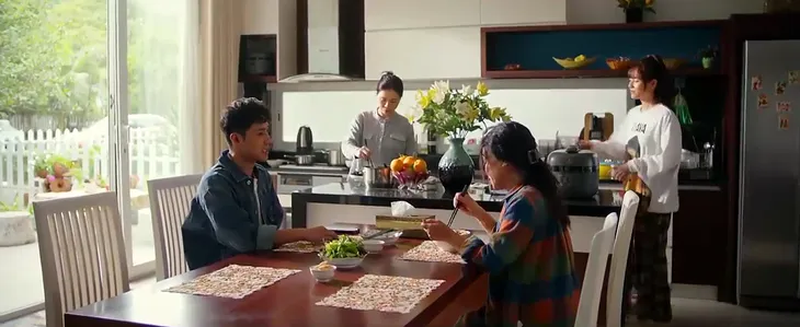 Mình yêu nhau, bình yên thôi - Tập 7: Vợ chồng ly thân quên chốt cửa khi ngủ và cái kết - Ảnh 7. Mình yêu nhau, bình yên thôi - Tập 7: Vợ chồng ly thân quên chốt cửa khi ngủ và cái kết - Ảnh 7.