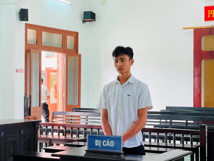 Thanh niên bị phạt tù vì tội mua súng qua mạng xã hội về độ chế - Ảnh 1. Thanh niên bị phạt tù vì tội mua súng qua mạng xã hội về độ chế - Ảnh 1.