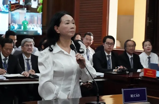 Xét xử sơ thẩm vụ án Vạn Thịnh Phát: Hầu hết khoản vay tại Ngân hàng SCB là vay để đảo nợ - Ảnh 1. Xét xử sơ thẩm vụ án Vạn Thịnh Phát: Hầu hết khoản vay tại Ngân hàng SCB là vay để đảo nợ - Ảnh 1.
