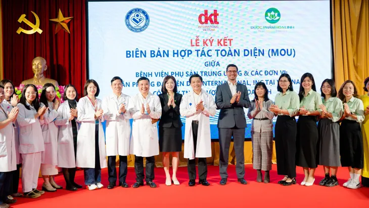 Dược phẩm Hoa Linh hợp tác toàn diện với Bệnh viện Phụ sản Trung ương chăm sóc sức khỏe phụ nữ Việt - Ảnh 1.
