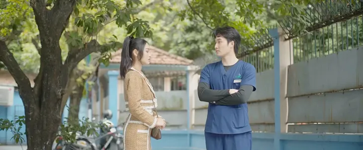 Gặp em ngày nắng - Tập 13: Nghe chuyện Huy có bạn gái, Phương buồn ra mặt - Ảnh 5. Gặp em ngày nắng - Tập 13: Nghe chuyện Huy có bạn gái, Phương buồn ra mặt - Ảnh 5.