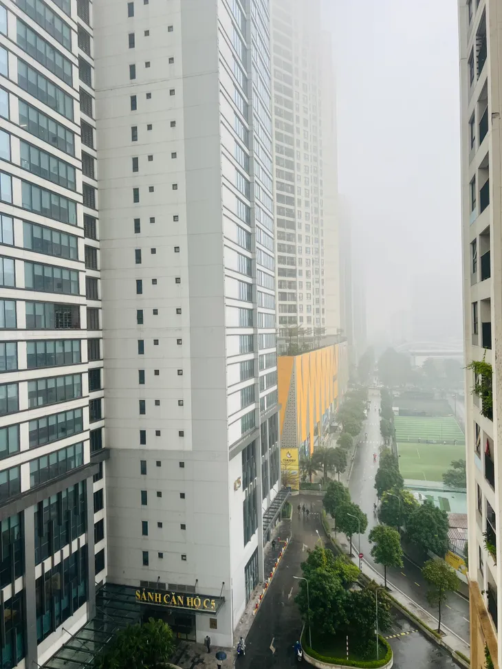 Hà Nội những ngày ẩm ương - Ảnh 2. Hà Nội những ngày ẩm ương - Ảnh 2.