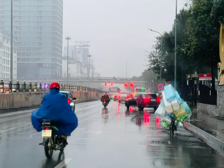 Hà Nội những ngày ẩm ương - Ảnh 14. Hà Nội những ngày ẩm ương - Ảnh 14.