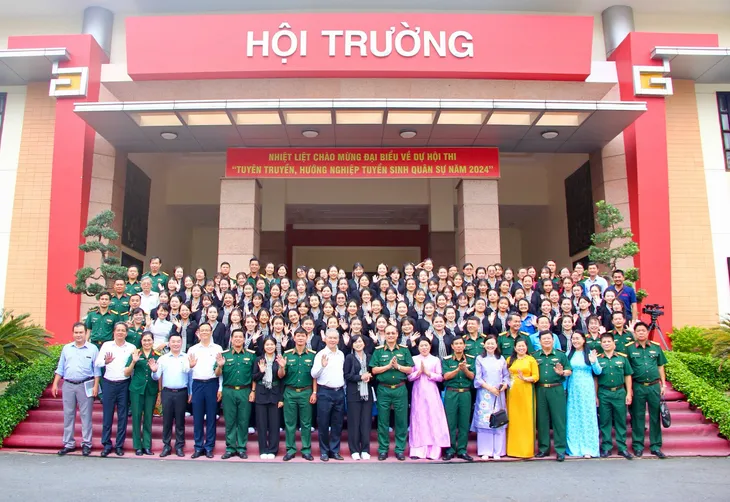 Những nữ du kích miền Nam hướng về Điện Biên Phủ - Ảnh 6. Những nữ du kích miền Nam hướng về Điện Biên Phủ - Ảnh 6.