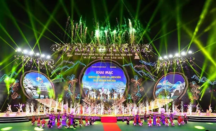 Mãn nhãn Lễ Khai mạc Năm Du lịch Quốc gia - Điện Biên - Ảnh 7. Mãn nhãn Lễ Khai mạc Năm Du lịch Quốc gia - Điện Biên - Ảnh 7.
