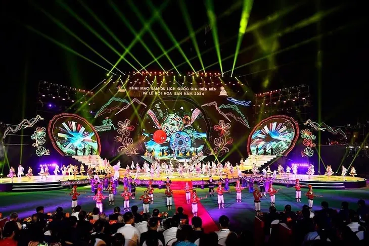 Mãn nhãn Lễ Khai mạc Năm Du lịch Quốc gia - Điện Biên - Ảnh 5. Mãn nhãn Lễ Khai mạc Năm Du lịch Quốc gia - Điện Biên - Ảnh 5.