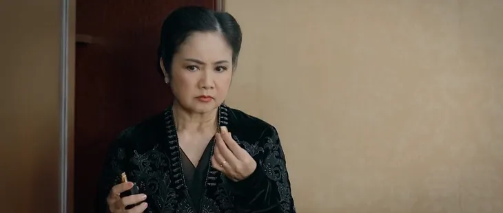 Trạm cứu hộ trái tim - Tập 4: Bà Xinh phát hiện bí mật động trời trong cốc sữa của con dâu - Ảnh 6. Trạm cứu hộ trái tim - Tập 4: Bà Xinh phát hiện bí mật động trời trong cốc sữa của con dâu - Ảnh 6.