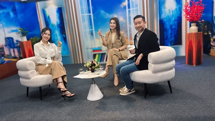 MC Ngô Mai Phương “tái xuất” sau 2 tháng sinh em bé - Ảnh 2. MC Ngô Mai Phương “tái xuất” sau 2 tháng sinh em bé - Ảnh 2.