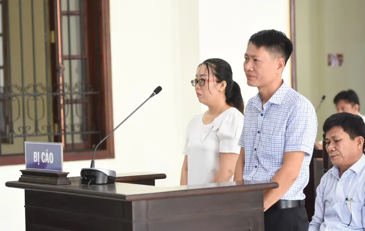 Vụ Việt Á: Cựu Giám đốc CDC Bình Phước lĩnh án 3 năm tù - Ảnh 1. Vụ Việt Á: Cựu Giám đốc CDC Bình Phước lĩnh án 3 năm tù - Ảnh 1.
