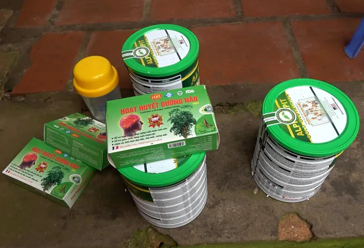 Mua sữa non giá “cắt cổ” ở Thanh Hóa: Giấu sữa ở chuồng lợn vì sợ con biết - Ảnh 2. Mua sữa non giá “cắt cổ” ở Thanh Hóa: Giấu sữa ở chuồng lợn vì sợ con biết - Ảnh 2.