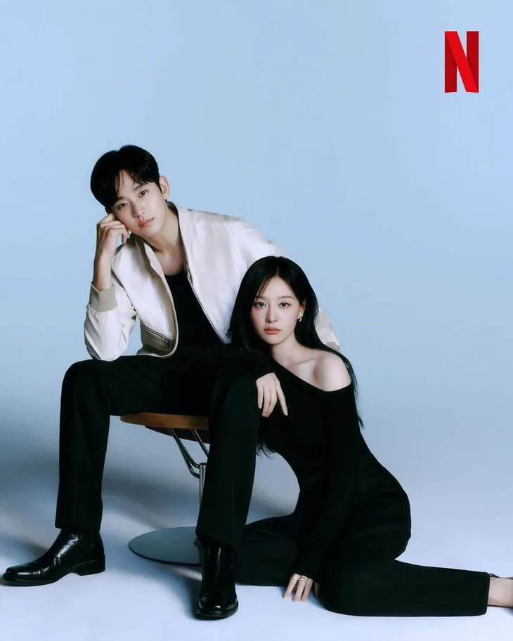Liệu cái kết của Queen of Tears có buồn như tên bộ phim? - Ảnh 2. Liệu cái kết của Queen of Tears có buồn như tên bộ phim? - Ảnh 2.