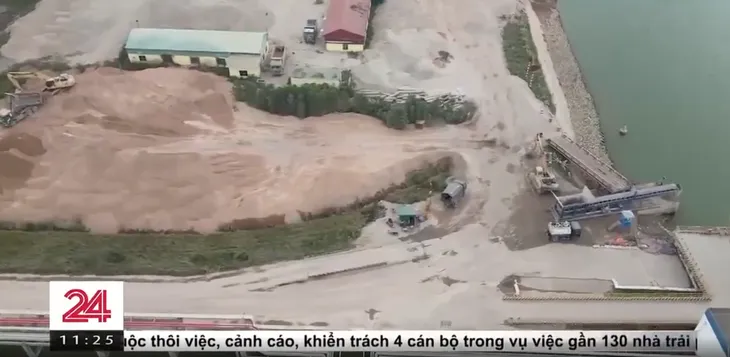 Ô nhiễm môi trường từ hoạt động thu gom, tập kết tro xỉ trái phép - Ảnh 2.