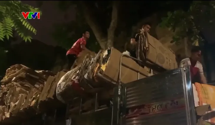 Việt Nam có gần 3 triệu người thu gom, tái chế rác thải phi chính thức - Ảnh 1. Việt Nam có gần 3 triệu người thu gom, tái chế rác thải phi chính thức - Ảnh 1.