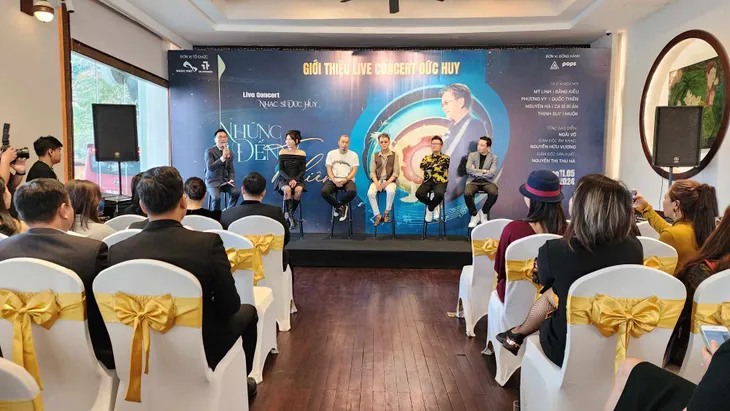 Nhạc sĩ Đức Huy làm live concert ở tuổi 76 - Ảnh 1. Nhạc sĩ Đức Huy làm live concert ở tuổi 76 - Ảnh 1.