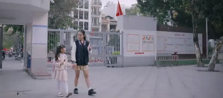 Chúng ta của 8 năm sau - Tập 50: Lan Nhi thành công mở đường cho bố theo đuổi cô giáo - Ảnh 3. Chúng ta của 8 năm sau - Tập 50: Lan Nhi thành công mở đường cho bố theo đuổi cô giáo - Ảnh 3.