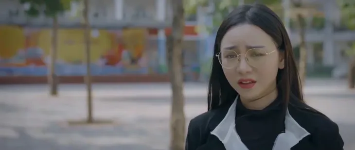 Chúng ta của 8 năm sau - Tập 50: Lan Nhi thành công mở đường cho bố theo đuổi cô giáo - Ảnh 2. Chúng ta của 8 năm sau - Tập 50: Lan Nhi thành công mở đường cho bố theo đuổi cô giáo - Ảnh 2.