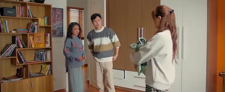 Mình yêu nhau, bình yên thôi - Tập 2: Vợ chồng trẻ diễn kịch siêu đẳng lừa mẹ - Ảnh 9. Mình yêu nhau, bình yên thôi - Tập 2: Vợ chồng trẻ diễn kịch siêu đẳng lừa mẹ - Ảnh 9.