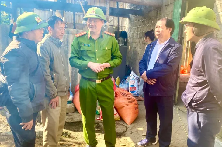 Huy động hơn 400 người truy bắt nghi phạm sát hại cô gái 21 tuổi ở Lai Châu - Ảnh 1. Huy động hơn 400 người truy bắt nghi phạm sát hại cô gái 21 tuổi ở Lai Châu - Ảnh 1.