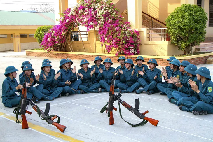 Những “bông hồng” trên thao trường nắng gió ở Điện Biên - Ảnh 8. Những “bông hồng” trên thao trường nắng gió ở Điện Biên - Ảnh 8.
