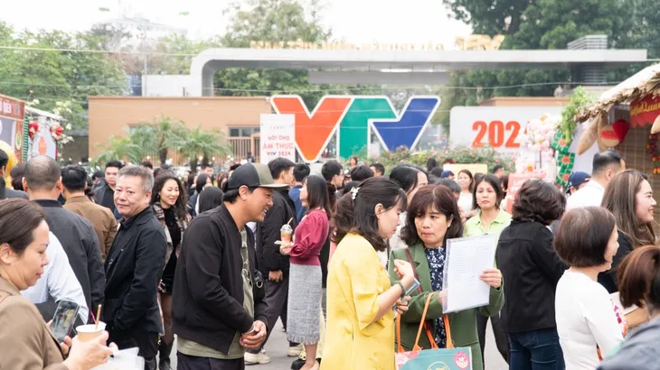 “Hội chợ ẩm thực VTV 2024” chào mừng Quốc tế phụ nữ 8/3 - Ảnh 19. “Hội chợ ẩm thực VTV 2024” chào mừng Quốc tế phụ nữ 8/3 - Ảnh 19.