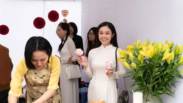 “Hội chợ ẩm thực VTV 2024” chào mừng Quốc tế phụ nữ 8/3 - Ảnh 7. “Hội chợ ẩm thực VTV 2024” chào mừng Quốc tế phụ nữ 8/3 - Ảnh 7.