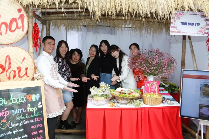 “Hội chợ ẩm thực VTV 2024” chào mừng Quốc tế phụ nữ 8/3 - Ảnh 8. “Hội chợ ẩm thực VTV 2024” chào mừng Quốc tế phụ nữ 8/3 - Ảnh 8.