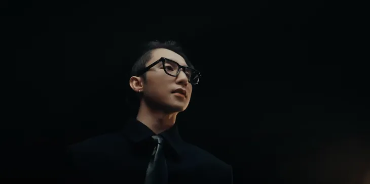 Sơn Tùng M-TP ra MV “Chúng ta của tương lai” lên Top 1 thịnh hành Youtube Việt ngay trong đêm - Ảnh 2. Sơn Tùng M-TP ra MV “Chúng ta của tương lai” lên Top 1 thịnh hành Youtube Việt ngay trong đêm - Ảnh 2.