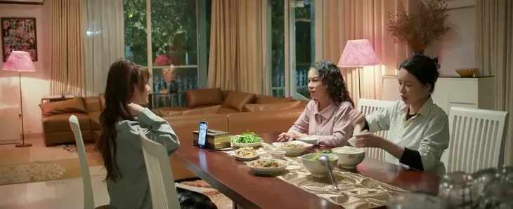 Mình yêu nhau, bình yên thôi - Tập 5: Mâu thuẫn tăng cao, Hân bảo chồng đi luôn đi, đừng về nữa - Ảnh 3. Mình yêu nhau, bình yên thôi - Tập 5: Mâu thuẫn tăng cao, Hân bảo chồng đi luôn đi, đừng về nữa - Ảnh 3.