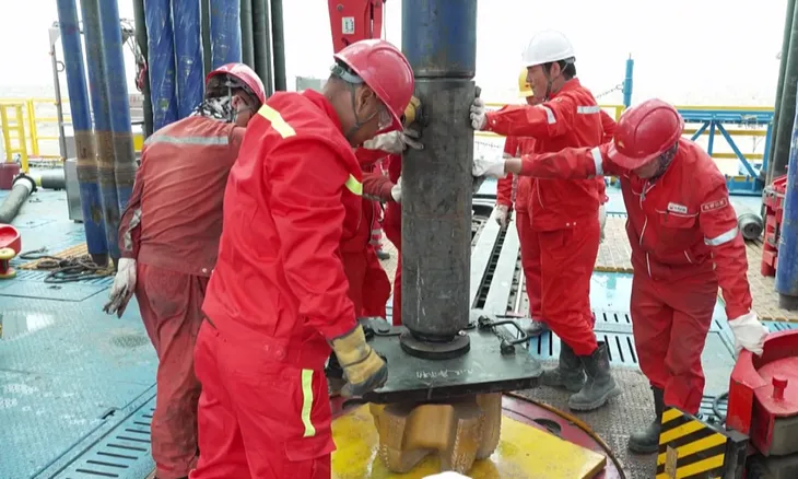 Trung Quốc có giếng khoan sâu hơn 10.000m đầu tiên - Ảnh 1. Trung Quốc có giếng khoan sâu hơn 10.000m đầu tiên - Ảnh 1.