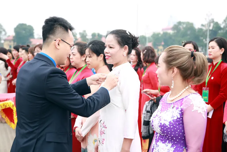 Tuổi trẻ VTV tham gia trồng cây tại Vườn cây ơn Bác - Ảnh 7. Tuổi trẻ VTV tham gia trồng cây tại Vườn cây ơn Bác - Ảnh 7.