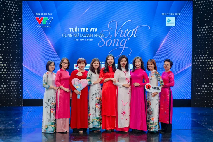 Tuổi trẻ VTV cùng nữ doanh nhân vượt sóng - Ảnh 6. Tuổi trẻ VTV cùng nữ doanh nhân vượt sóng - Ảnh 6.