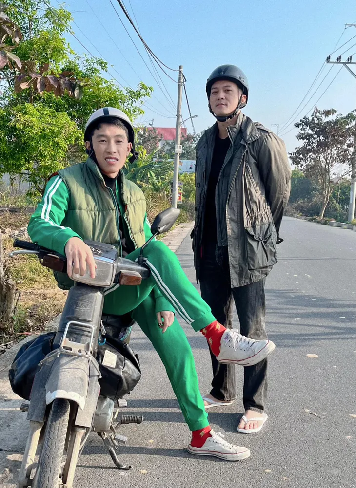Hậu trường vui nhộn của dàn nam diễn viên Người một nhà - Ảnh 2. Hậu trường vui nhộn của dàn nam diễn viên Người một nhà - Ảnh 2.