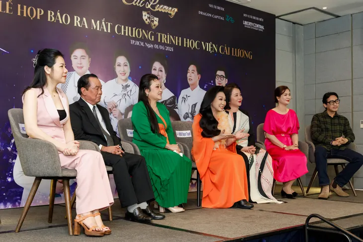 NSND Bạch Tuyết: U80 miệt mài tìm truyền nhân cải lương - Ảnh 2. NSND Bạch Tuyết: U80 miệt mài tìm truyền nhân cải lương - Ảnh 2.