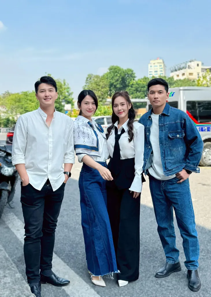 Lỡ hẹn với ngày xanh đóng máy, Minh Thu thay đổi ngoại hình - Ảnh 9. Lỡ hẹn với ngày xanh đóng máy, Minh Thu thay đổi ngoại hình - Ảnh 9.