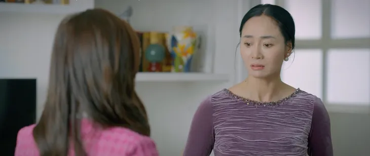 Lỡ hẹn với ngày xanh - Tập 18: Bà Thu Lê giận Giang tới mức ngất lịm phải nhập viện - Ảnh 10. Lỡ hẹn với ngày xanh - Tập 18: Bà Thu Lê giận Giang tới mức ngất lịm phải nhập viện - Ảnh 10.