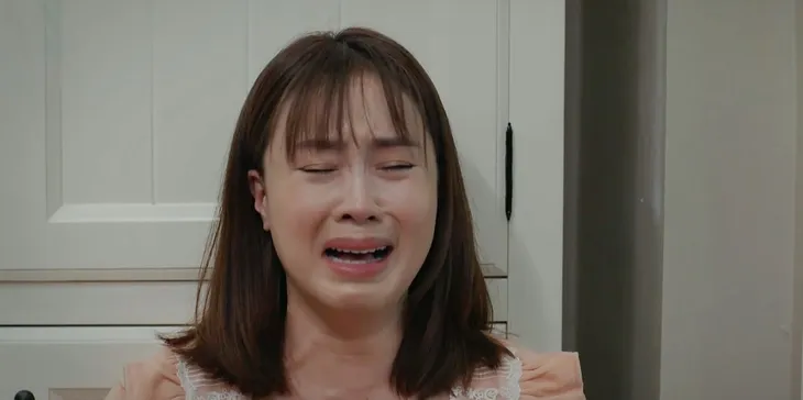 Trạm cứu hộ trái tim: Ngày của mẹ, nghe Ngân Hà tâm tình rơi nước mắt về mẹ Hạ Lan - Ảnh 3. Trạm cứu hộ trái tim: Ngày của mẹ, nghe Ngân Hà tâm tình rơi nước mắt về mẹ Hạ Lan - Ảnh 3.