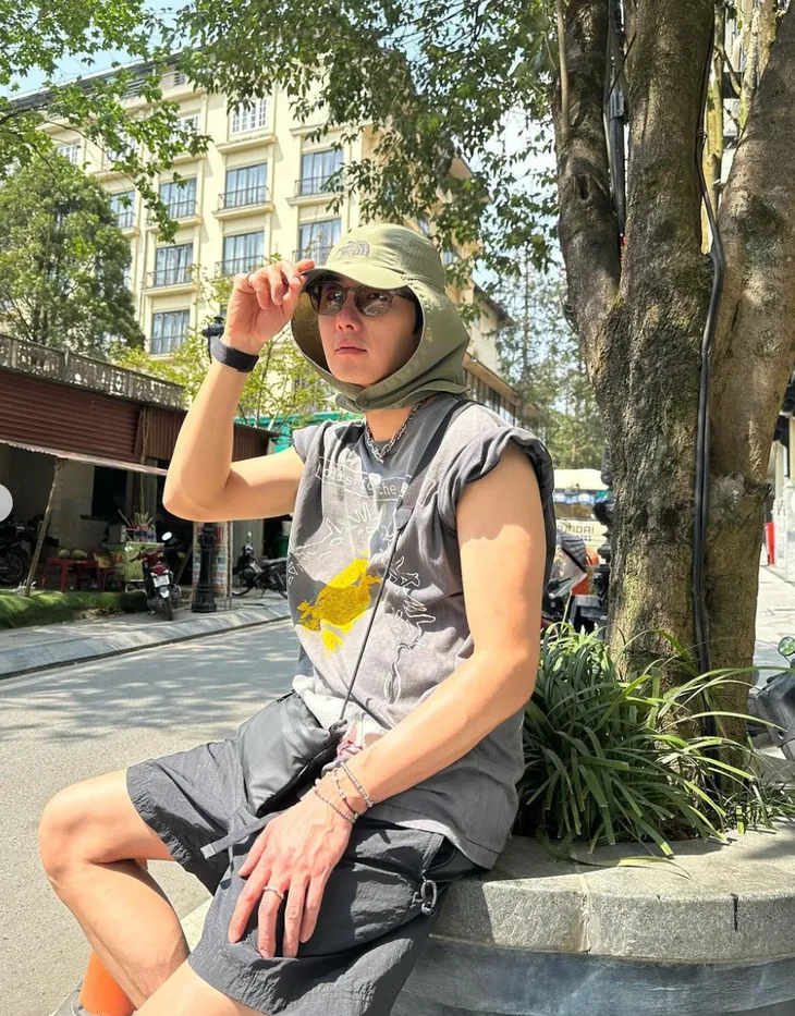 Jung Il Woo hạnh phúc khi nghỉ dưỡng tại Việt Nam - Ảnh 6. Jung Il Woo hạnh phúc khi nghỉ dưỡng tại Việt Nam - Ảnh 6.