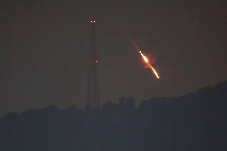 Vòng xoáy căng thẳng Israel - Iran đẩy khu vực Trung Đông tới cuộc xung đột sâu rộng hơn - Ảnh 1.