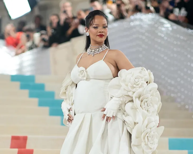 Met Gala 2024 mời Gisele Bündchen, Rihanna, Kendall Jenner - Ảnh 3. Met Gala 2024 mời Gisele Bündchen, Rihanna, Kendall Jenner - Ảnh 3.