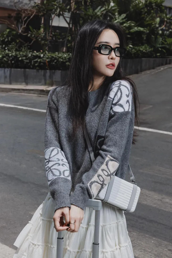 MC Mai Ngọc đầy năng lượng trở lại công việc, Quỳnh Nga bật khóc đón tuổi mới cùng fan - Ảnh 7. MC Mai Ngọc đầy năng lượng trở lại công việc, Quỳnh Nga bật khóc đón tuổi mới cùng fan - Ảnh 7.