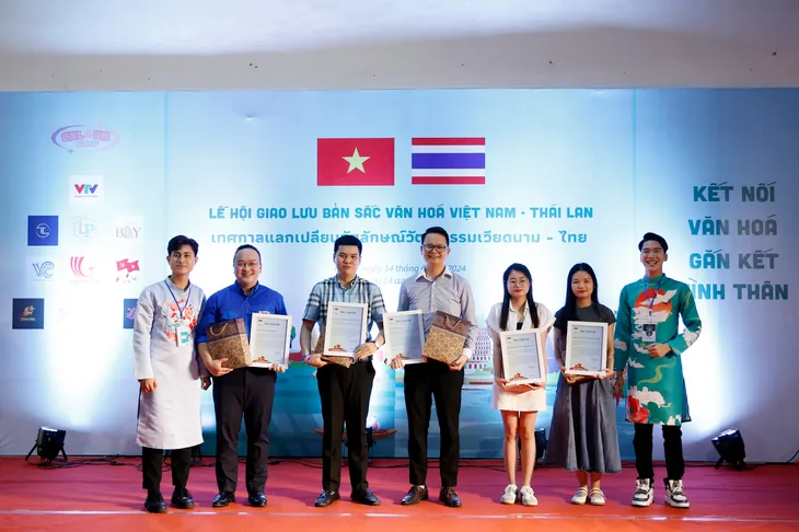 Đặc sắc lễ hội giao lưu bản sắc văn hóa Việt Nam - Thái Lan - Ảnh 6. Đặc sắc lễ hội giao lưu bản sắc văn hóa Việt Nam - Thái Lan - Ảnh 6.