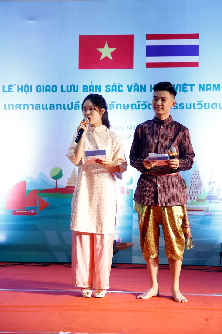 Đặc sắc lễ hội giao lưu bản sắc văn hóa Việt Nam - Thái Lan - Ảnh 5. Đặc sắc lễ hội giao lưu bản sắc văn hóa Việt Nam - Thái Lan - Ảnh 5.