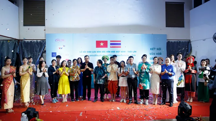 Đặc sắc lễ hội giao lưu bản sắc văn hóa Việt Nam - Thái Lan - Ảnh 35. Đặc sắc lễ hội giao lưu bản sắc văn hóa Việt Nam - Thái Lan - Ảnh 35.
