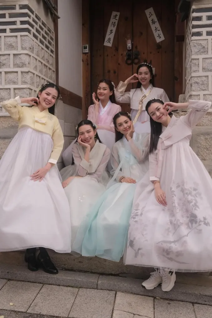 Việt Anh - Quỳnh Nga ẩn ý về tình cảm, Anh Đào hội ngộ cô giáo Kim Oanh - Ảnh 7. Việt Anh - Quỳnh Nga ẩn ý về tình cảm, Anh Đào hội ngộ cô giáo Kim Oanh - Ảnh 7.